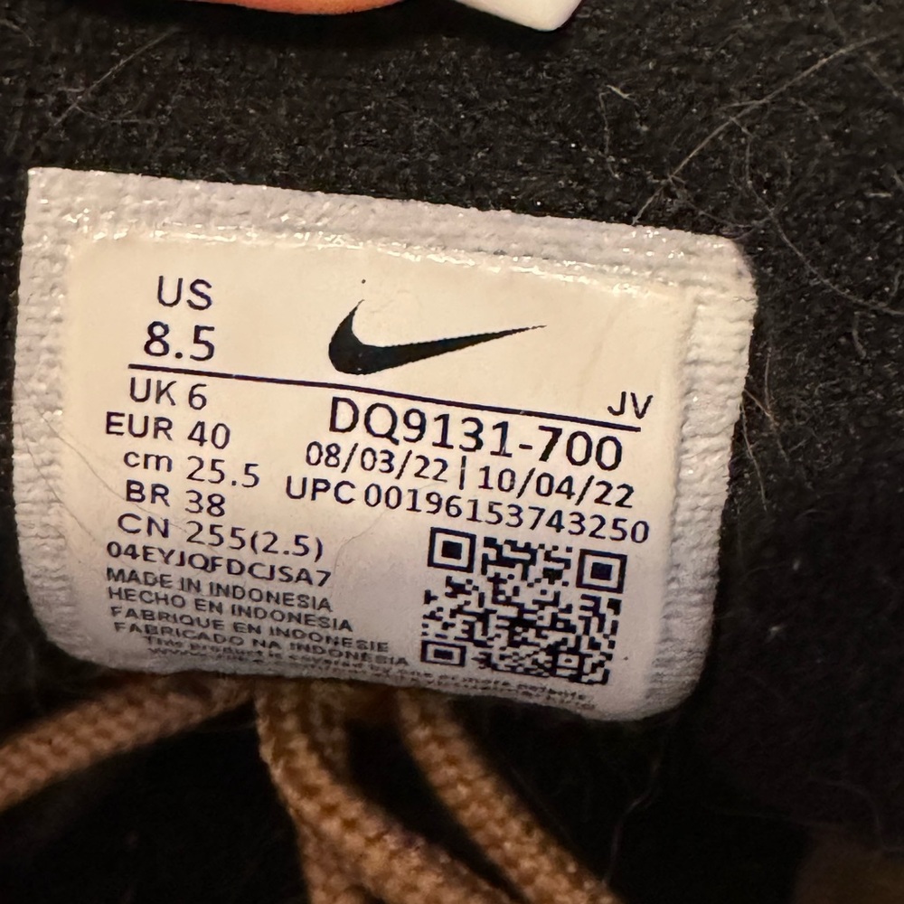 Nike Gold Bullets - Picture 7 of 7